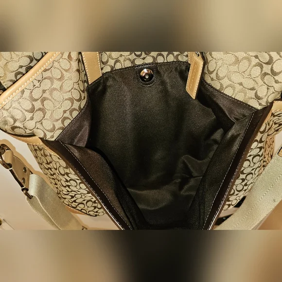 Coach EUC Signature Print Diaper Bag Work Tote 2 Way - Picture 11 of 14